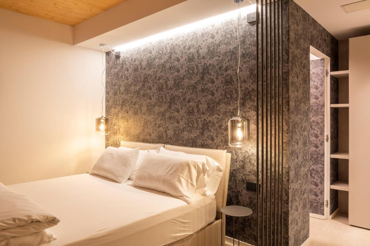 Relais Limonaia - Suites & Garden Spa トッリ・デル・ベーナコ エクステリア 写真