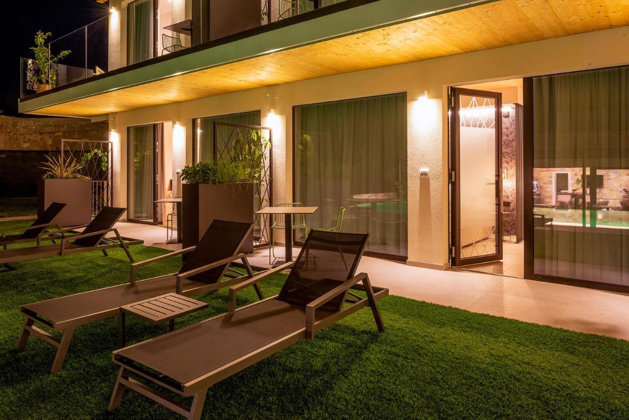 Relais Limonaia - Suites & Garden Spa トッリ・デル・ベーナコ エクステリア 写真